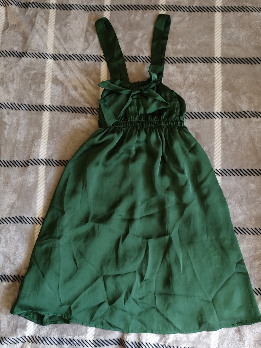 F21 Emerald Green Satin Babydoll Sleeveless Mini Party Dress with Bow, Small